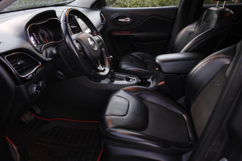 Jeep Cherokee Latitude Plus 4WD 2019