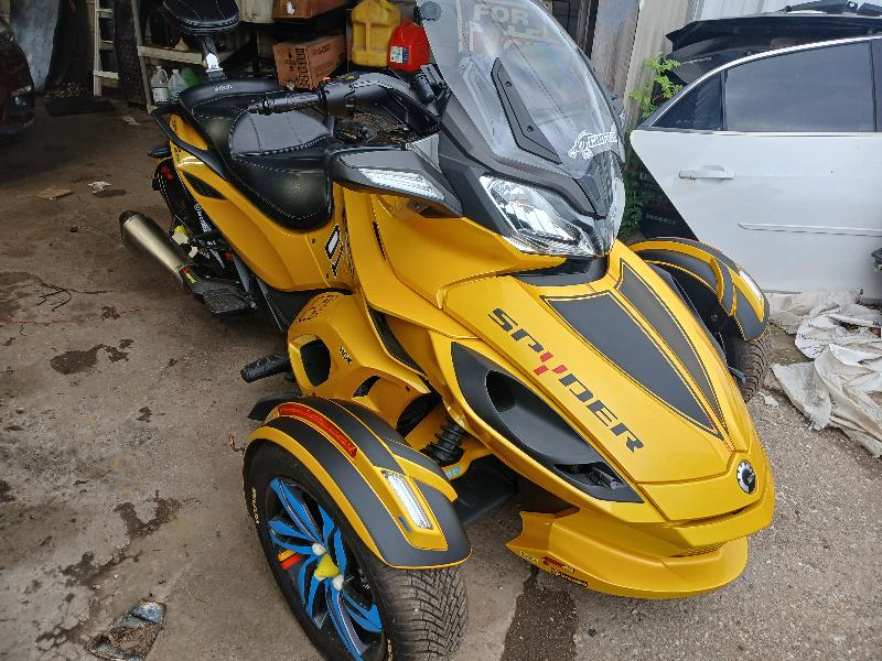 2013 Can-Am Spyder ST/STS/ST Limited MC