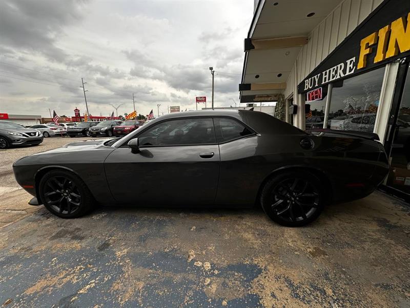 Dodge Challenger  2021