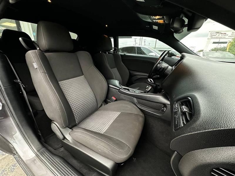 Dodge Challenger  2021