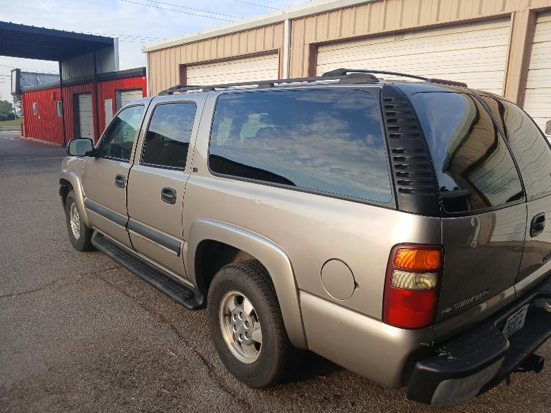 Chevrolet Suburban  2002
