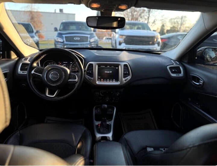 Jeep Compass Latitude FWD 2019
