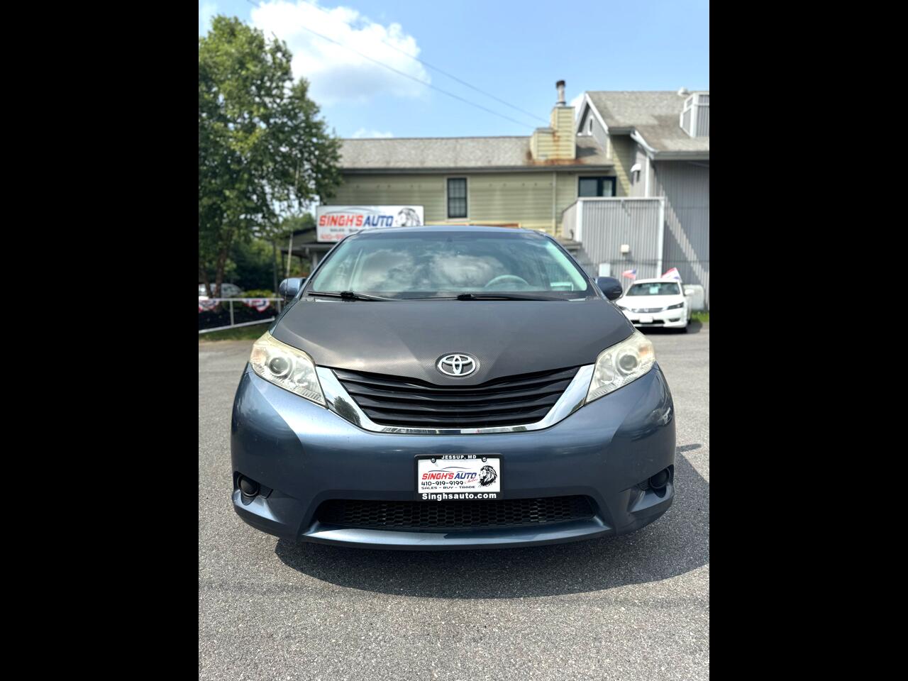 2013 Toyota Sienna LE FWD 8-Passenger V6