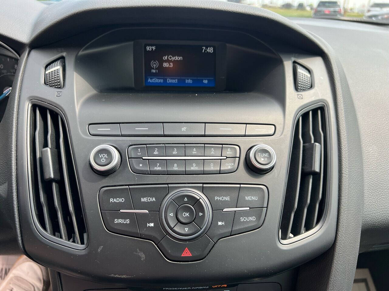 Ford Focus SE Sedan 2018