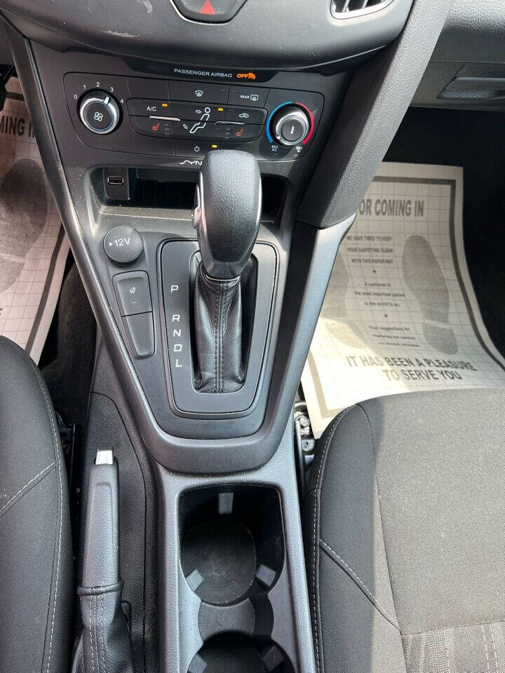 Ford Focus SE Sedan 2018