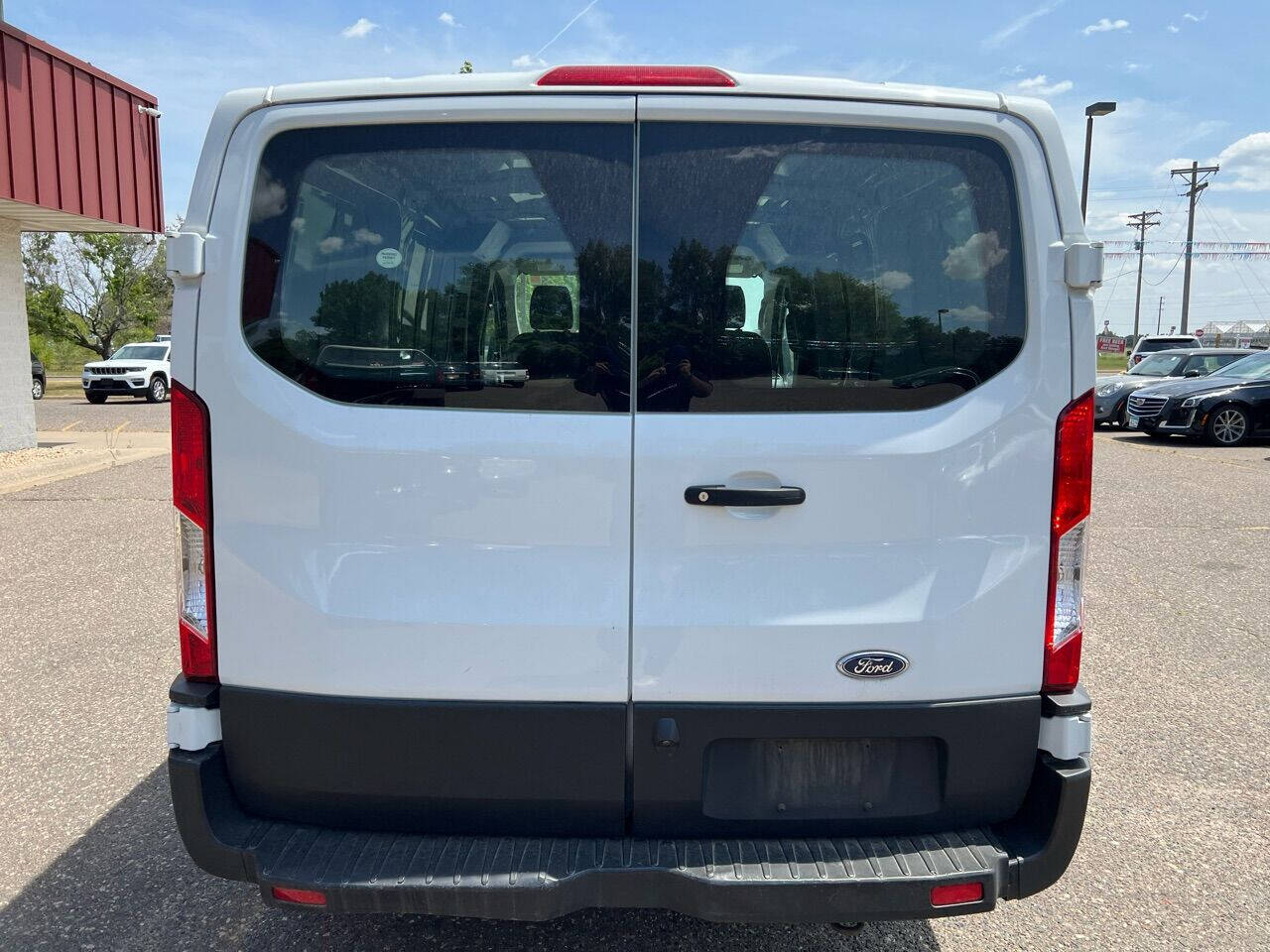 Ford Transit 150 Van Low Roof 60/40 Pass. 130-in. WB 2019