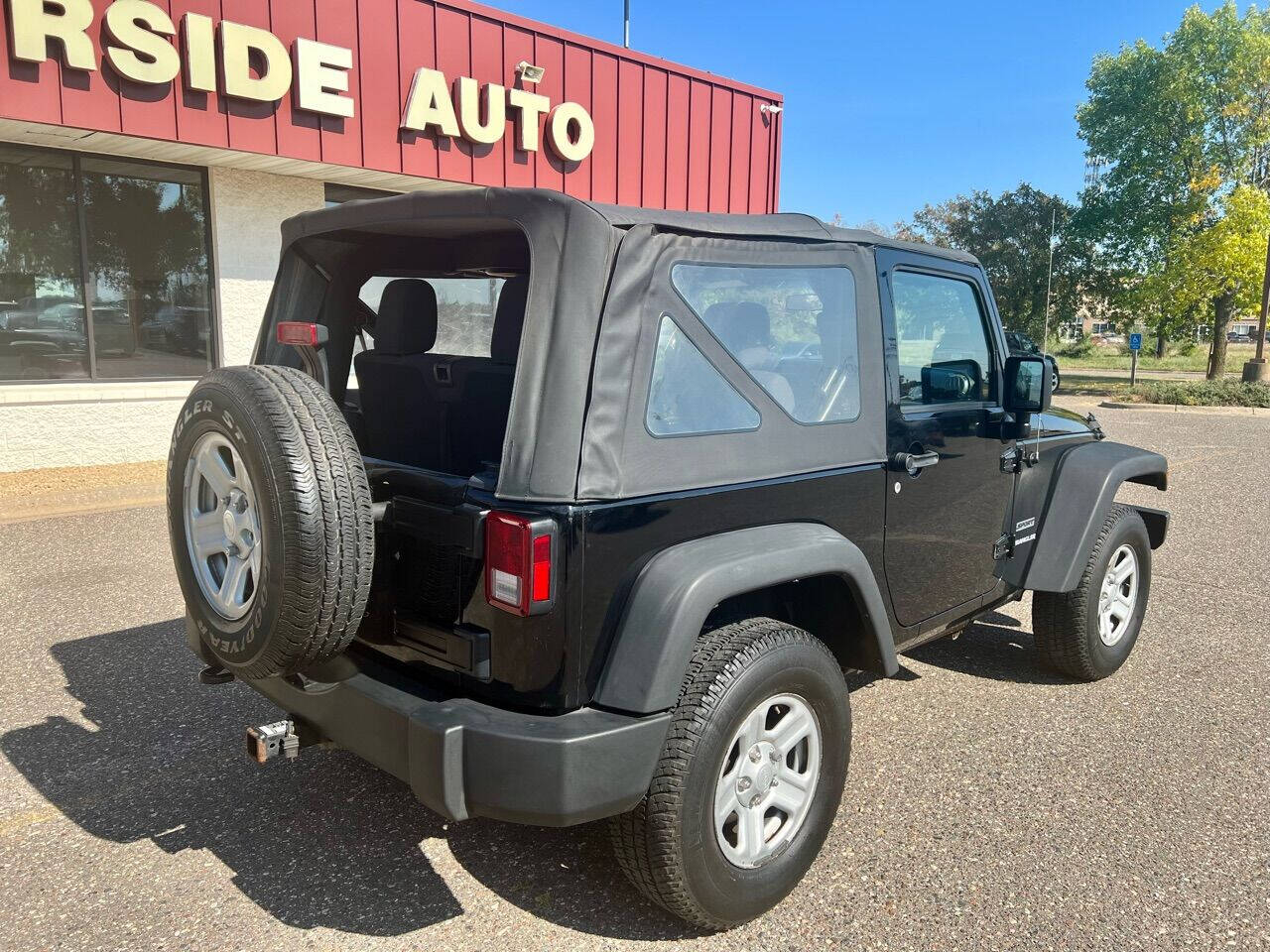 2011 Jeep Wrangler Sport photo 3
