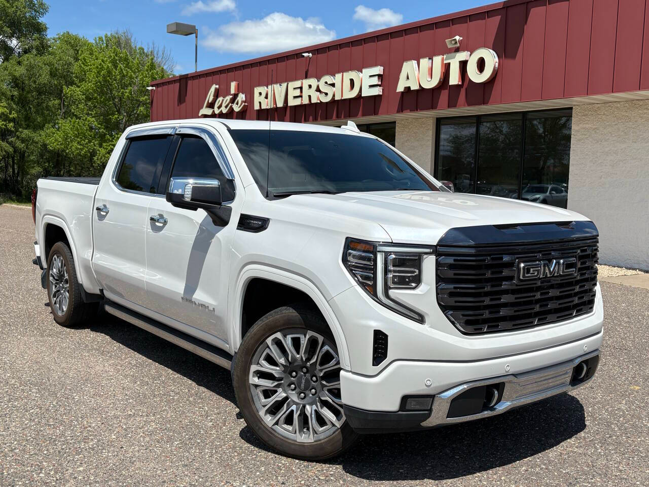 2023 GMC Sierra 1500 Denali Ultimate Crew Cab 4WD