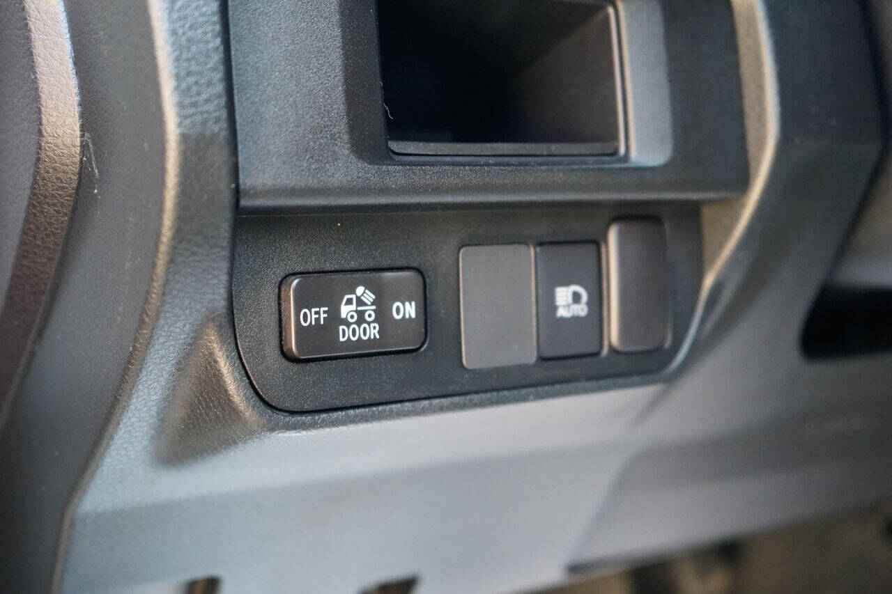 Toyota Tacoma SR5 Double Cab Long Bed V6 6AT 4WD 2019