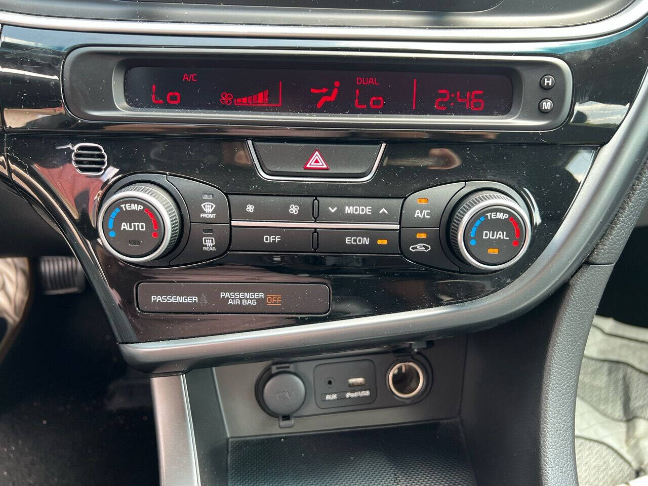 Kia Optima Hybrid LX 2016