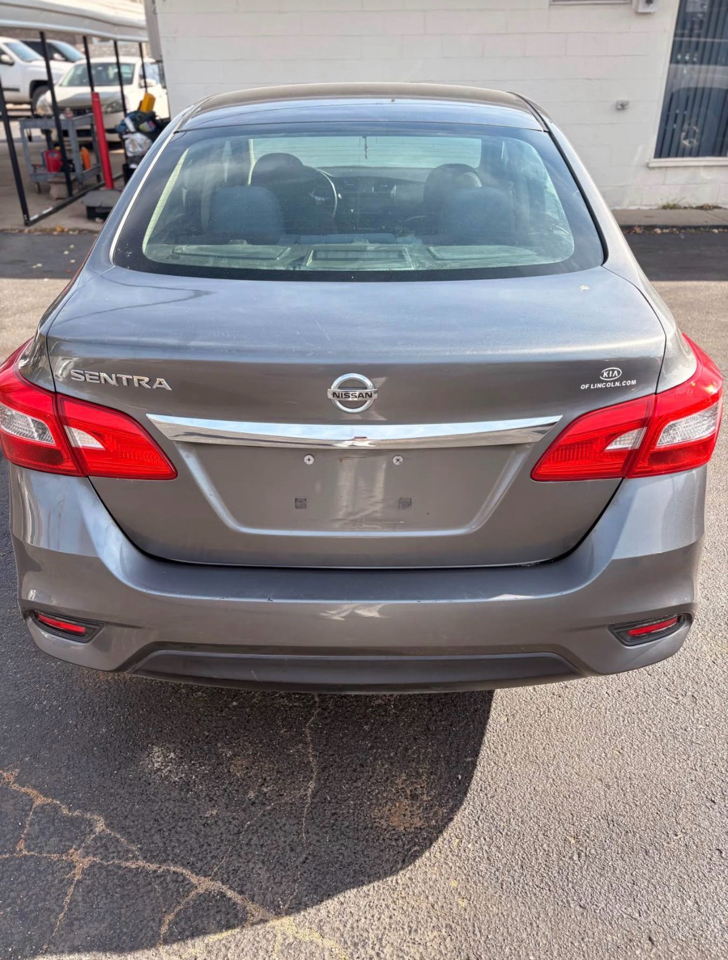 Nissan Sentra SL 4D Sedan 2019