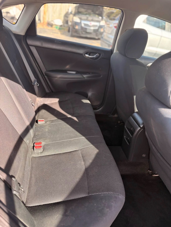 Nissan Sentra SL 4D Sedan 2019