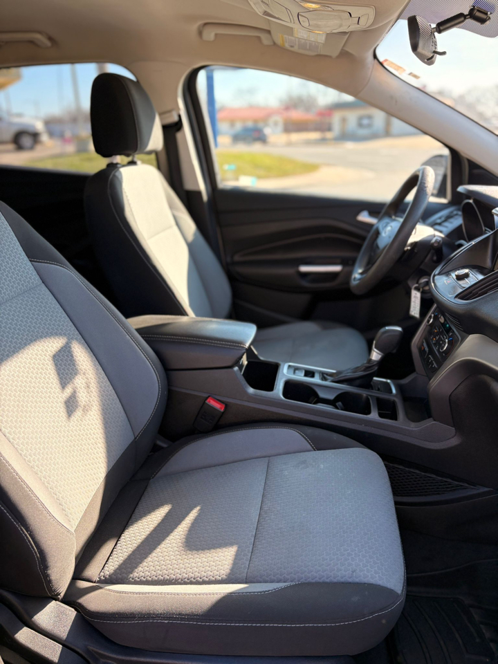 Ford Escape SE FWD 2017