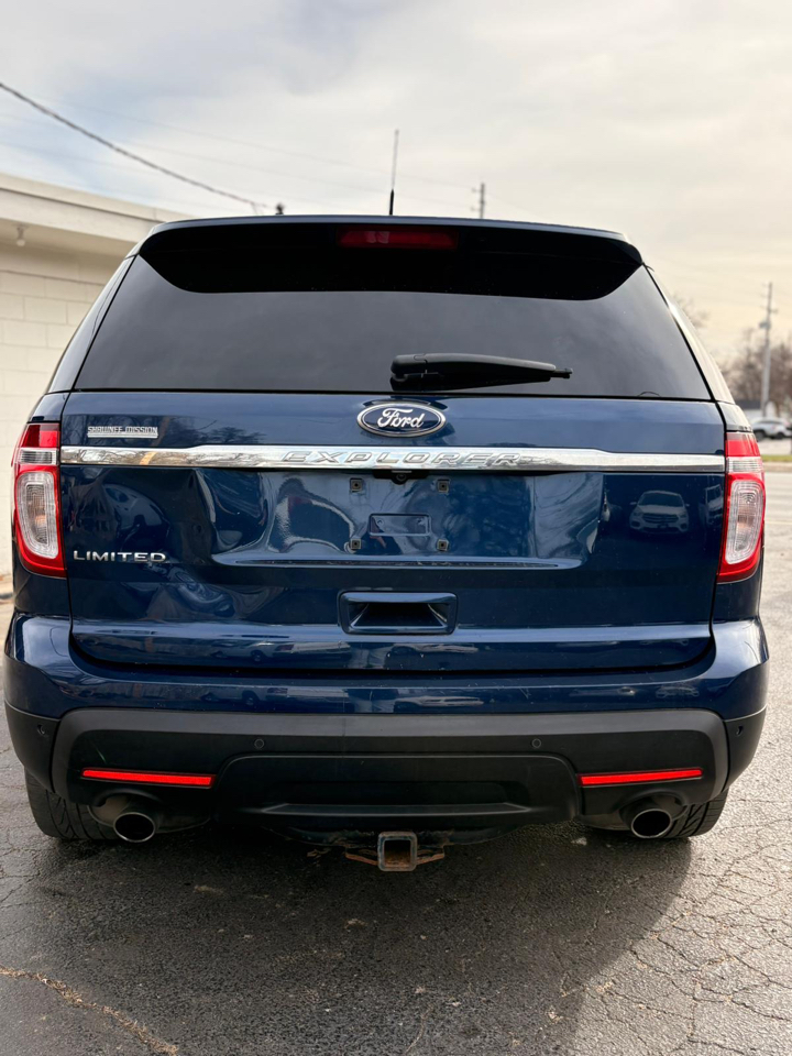Ford Explorer Limited FWD 2012