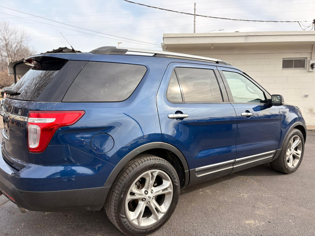 Ford Explorer Limited FWD 2012