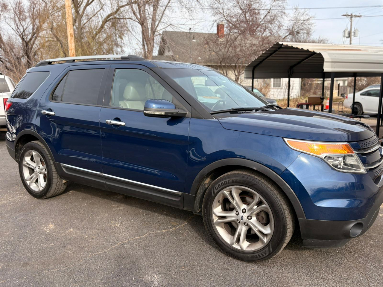 Ford Explorer Limited FWD 2012