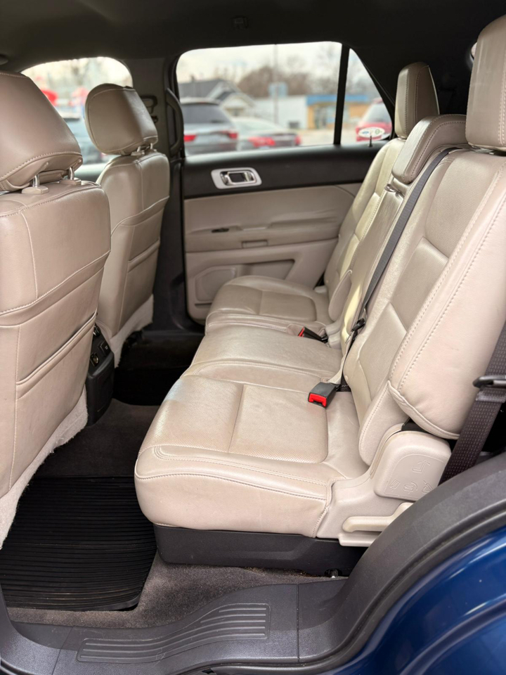 Ford Explorer Limited FWD 2012