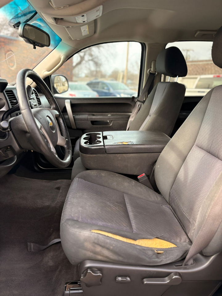 Chevrolet Silverado 1500 1LT Regular Cab 4WD 2013