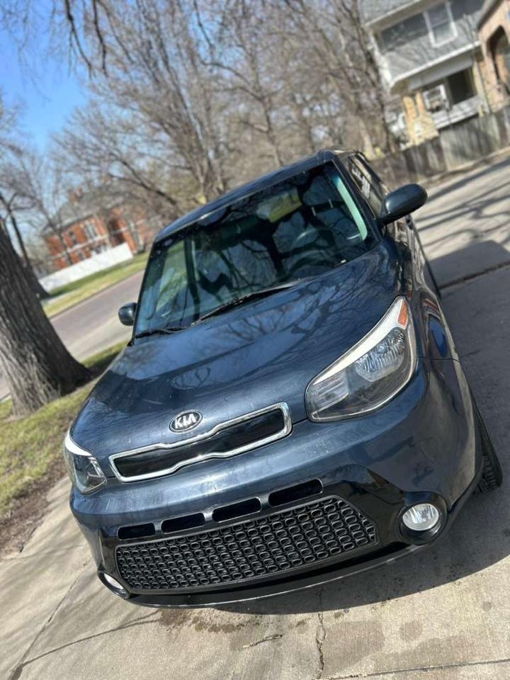 Kia Soul + w/Signature 2.0 Special Edition 2016