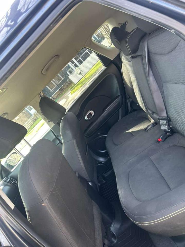 Kia Soul + w/Signature 2.0 Special Edition 2016