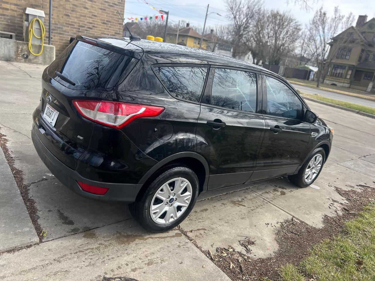 Ford Escape S FWD 2013