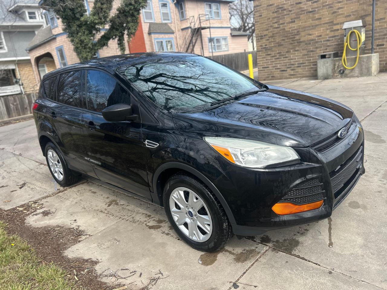 Ford Escape S FWD 2013