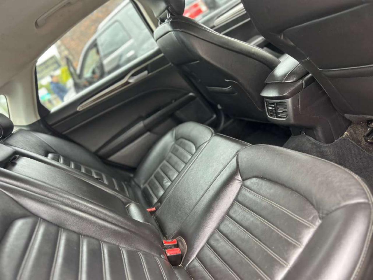Ford Fusion SE 2015