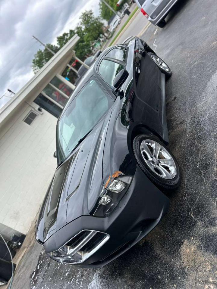 Dodge Charger SE 2012