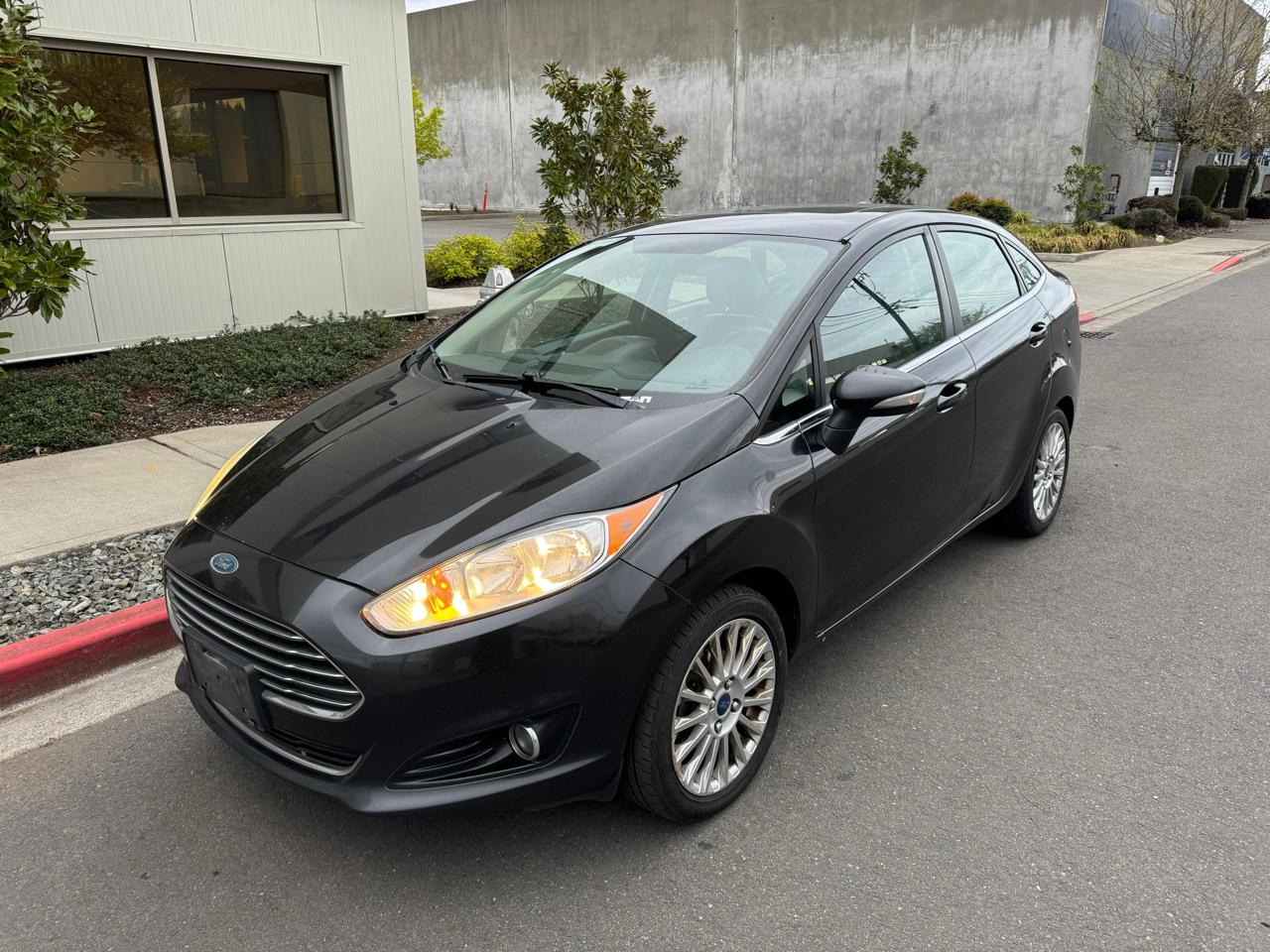 Ford Fiesta Titanium Sedan 2014