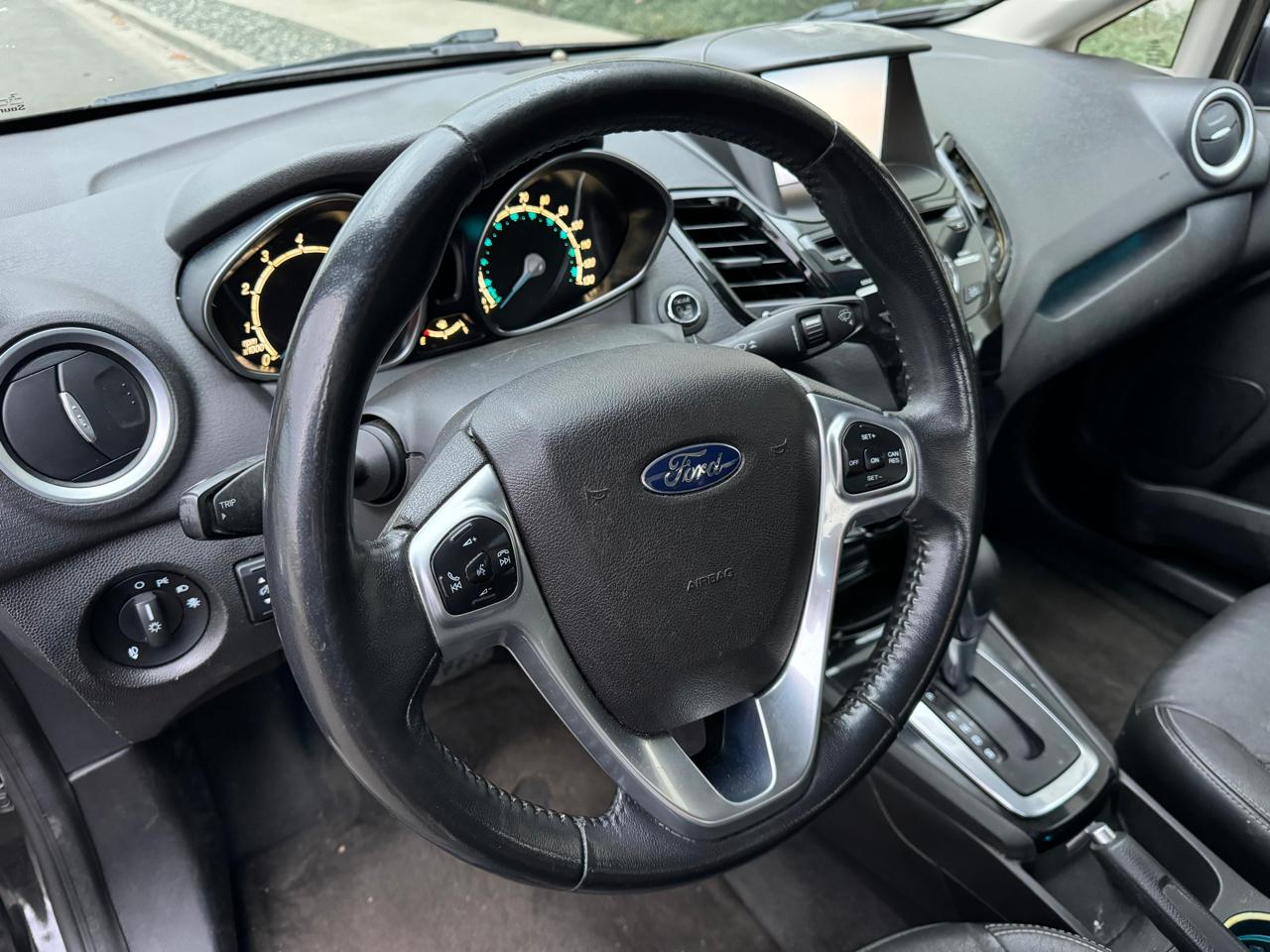 Ford Fiesta Titanium Sedan 2014