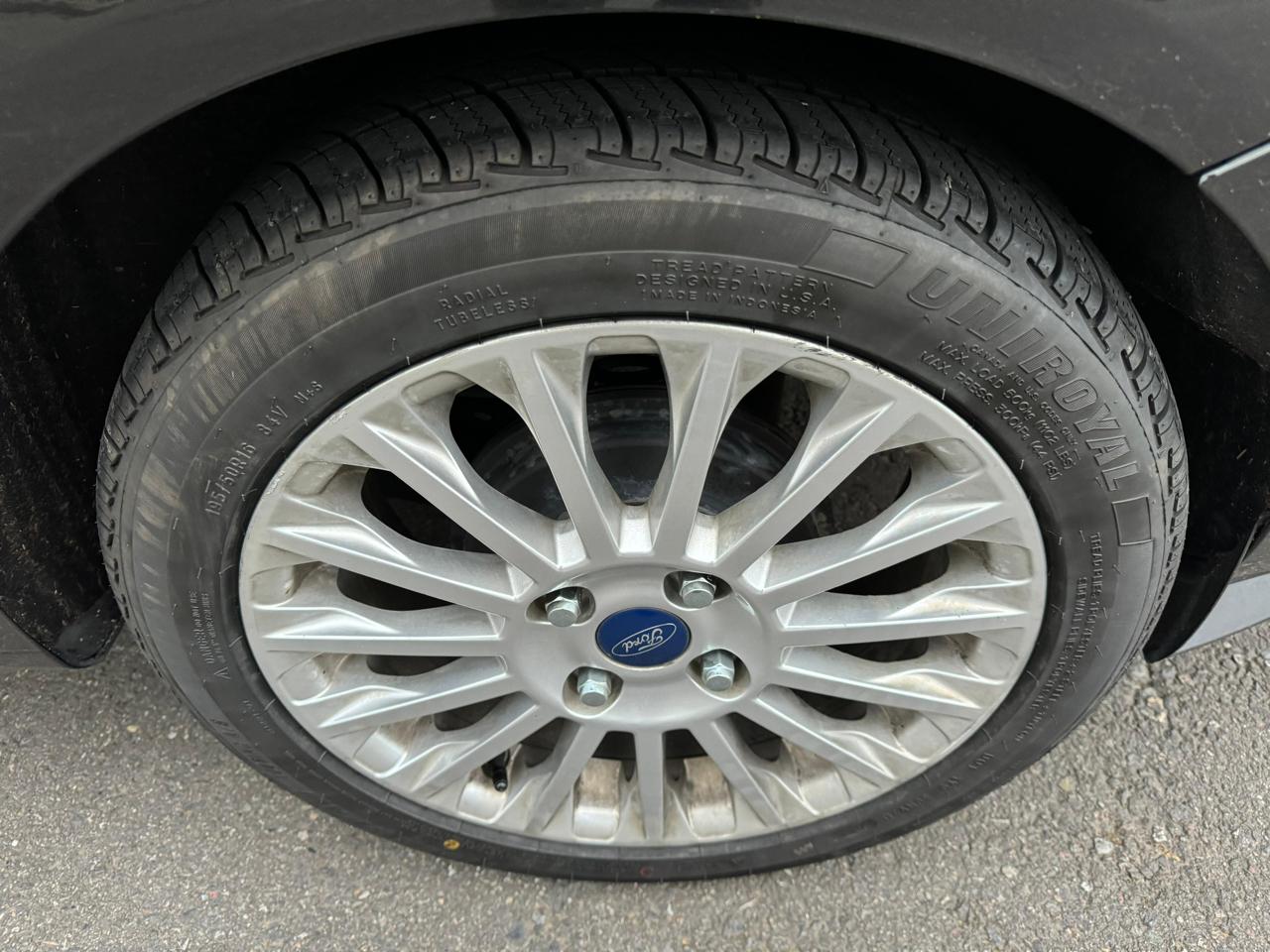 Ford Fiesta Titanium Sedan 2014