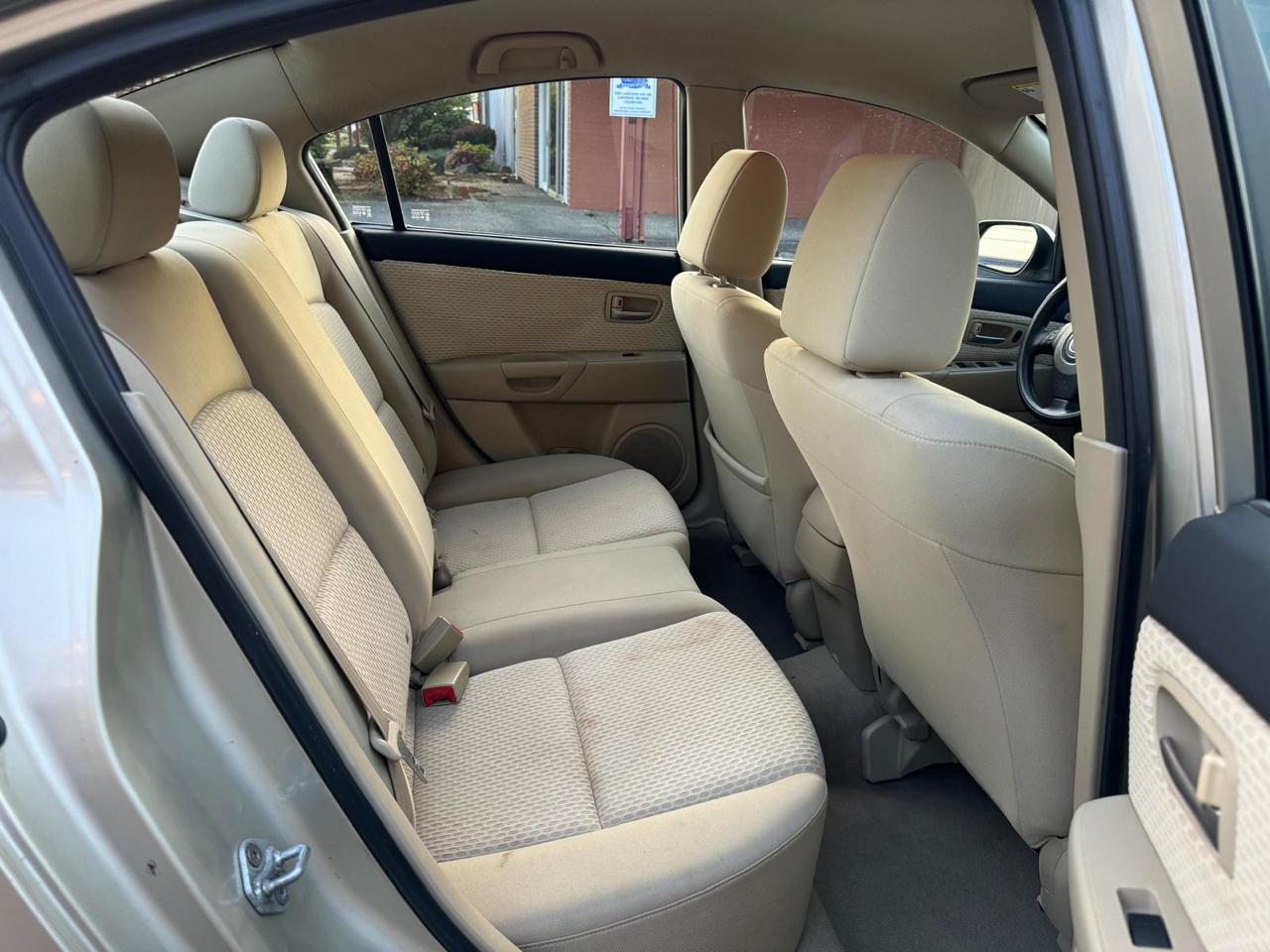 Mazda MAZDA3 i 4-door 2004