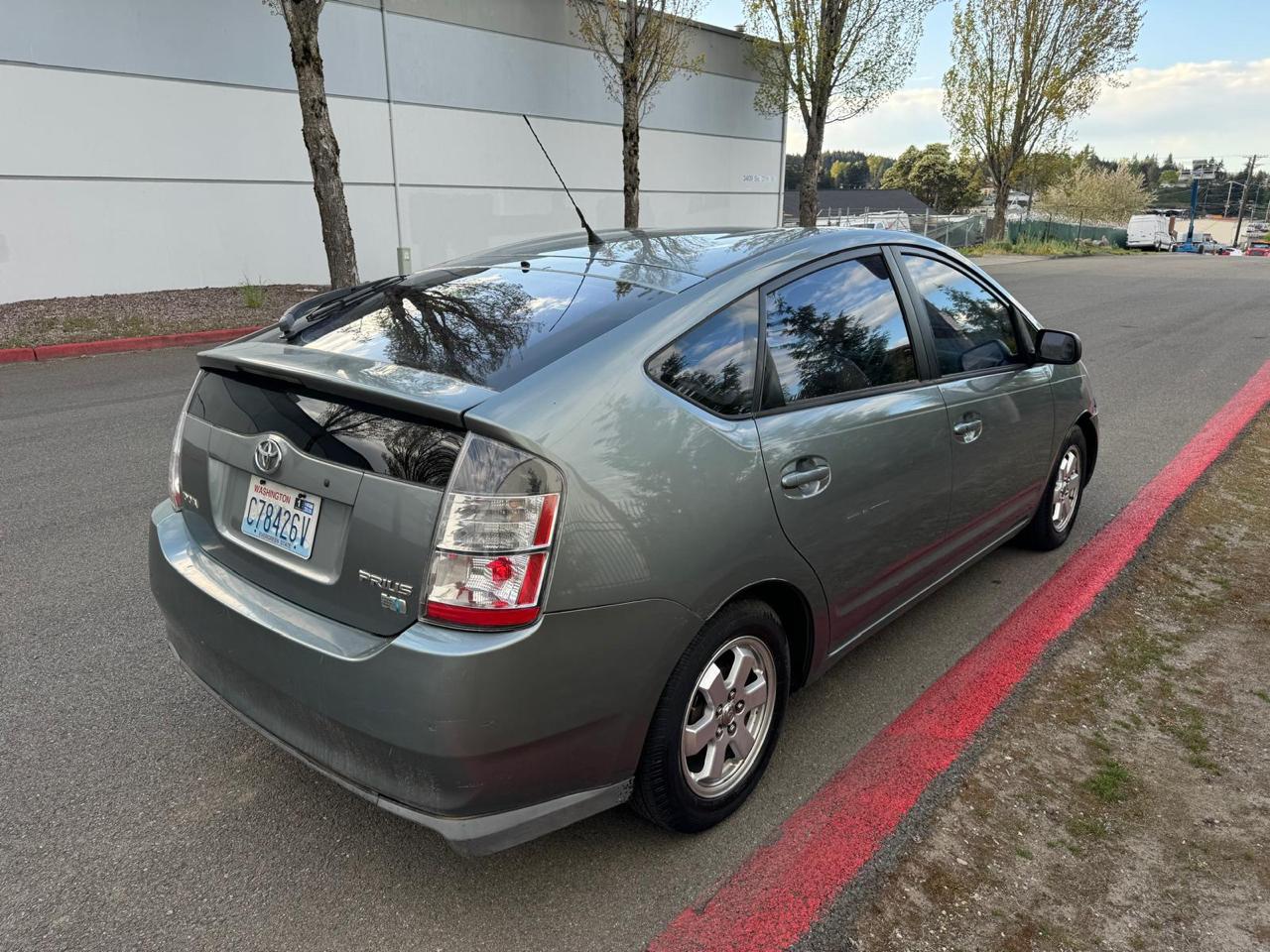 Toyota Prius 4-Door Liftback 2005