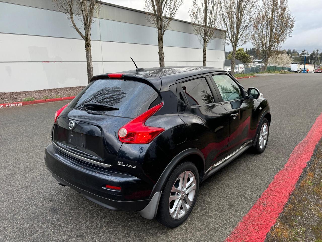 Nissan Juke S AWD 2011
