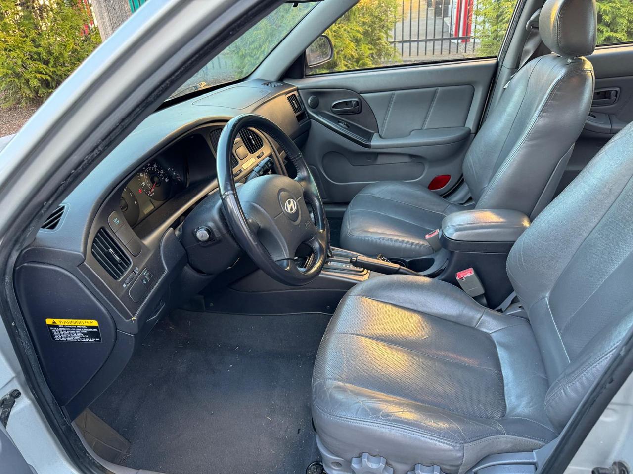 Hyundai Elantra GLS 4-Door 2005
