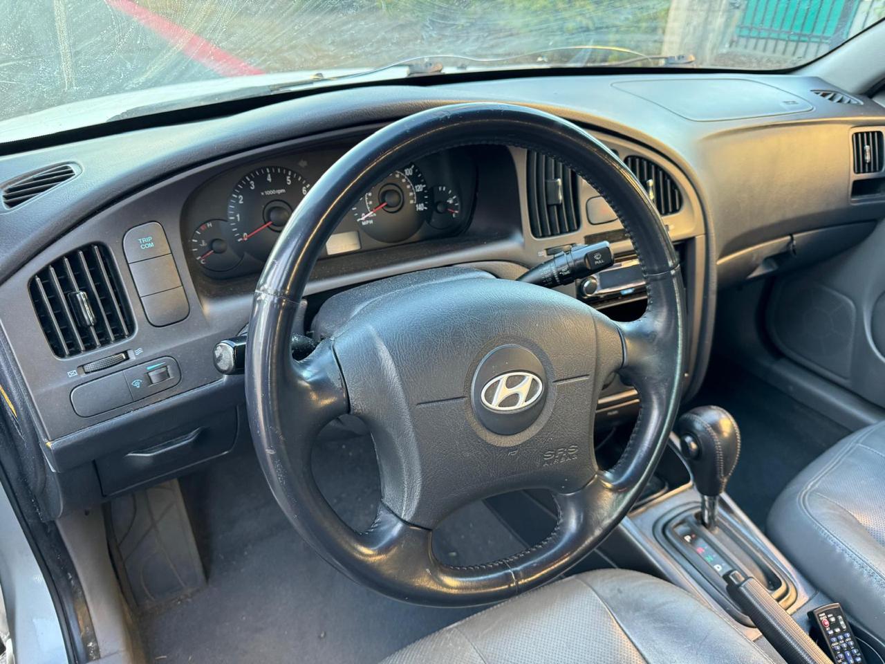 Hyundai Elantra GLS 4-Door 2005