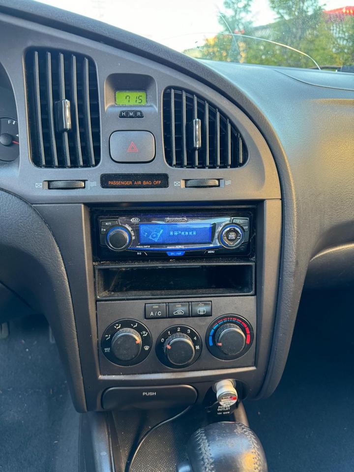 Hyundai Elantra GLS 4-Door 2005