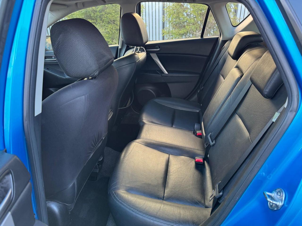 Mazda MAZDA3 s Sport 5-Door 2010