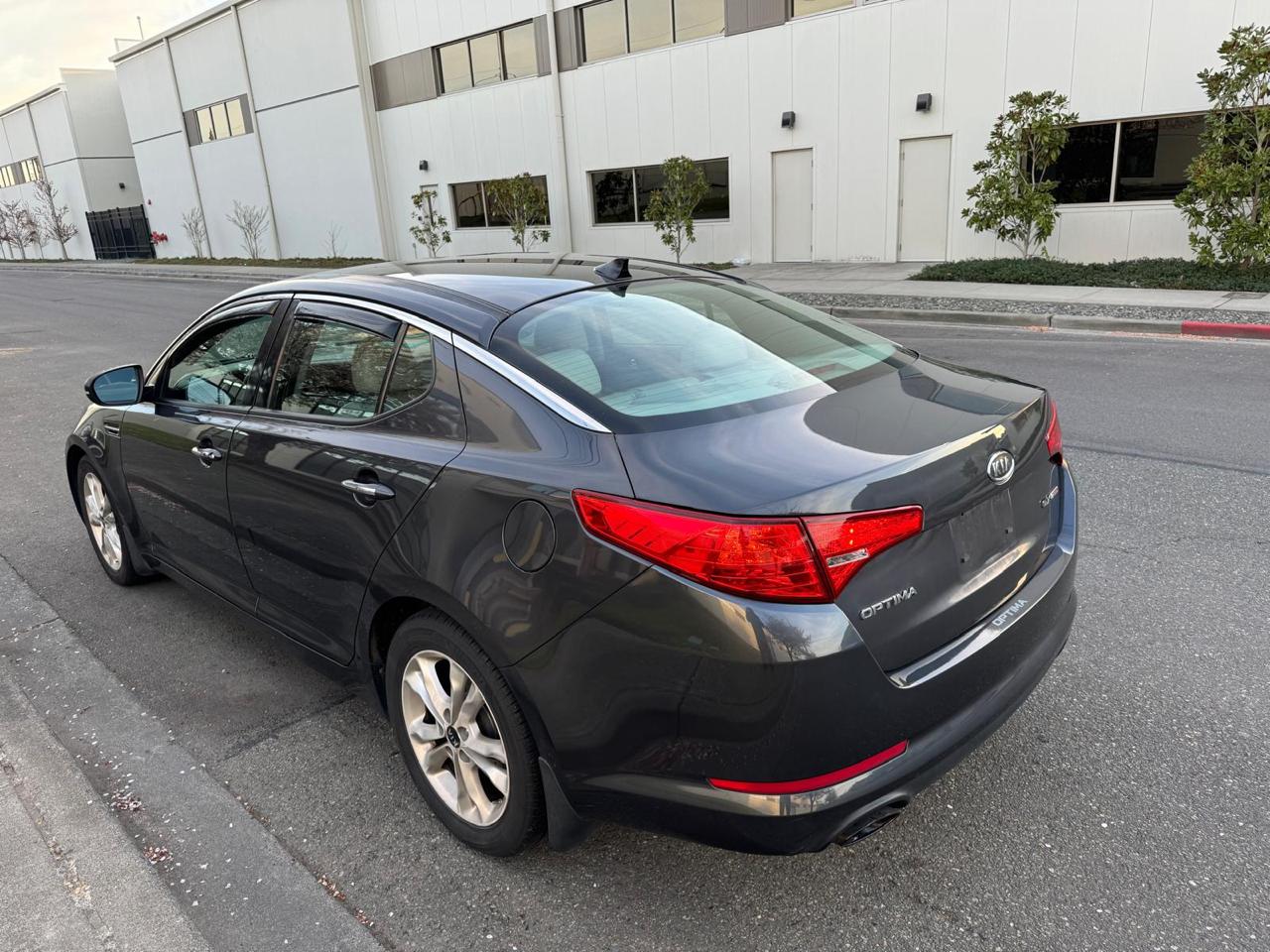 Kia Optima EX Turbo 2011