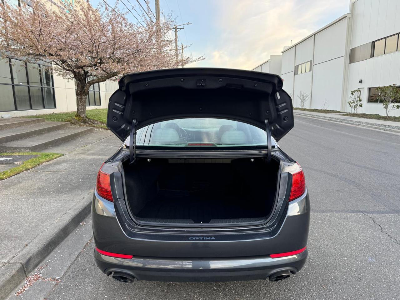 Kia Optima EX Turbo 2011
