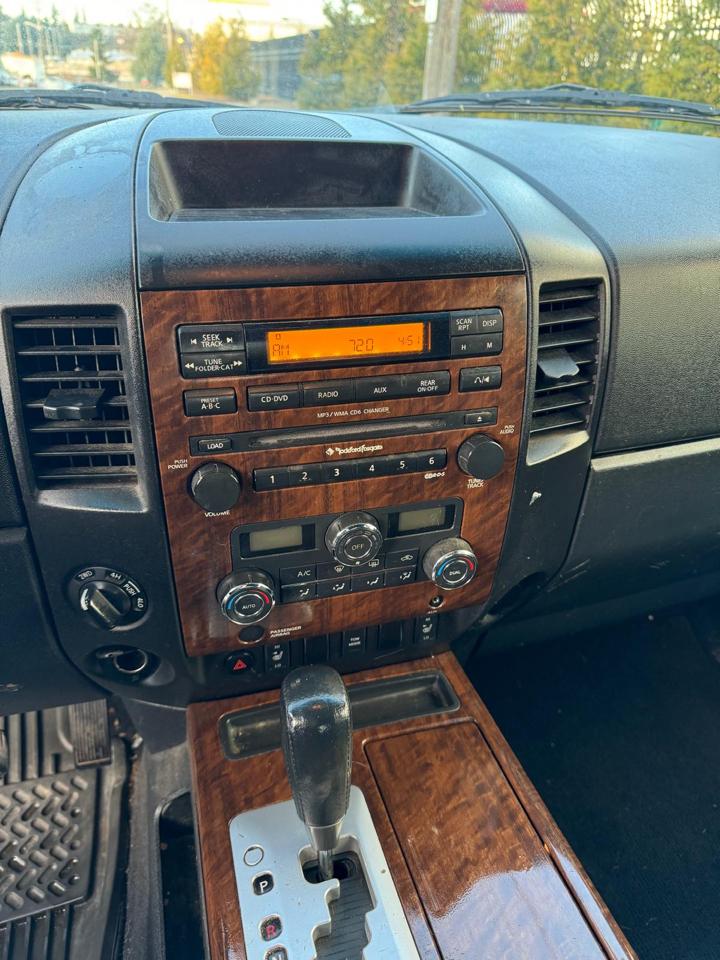 Nissan Titan LE Crew Cab 4WD SWB 2008