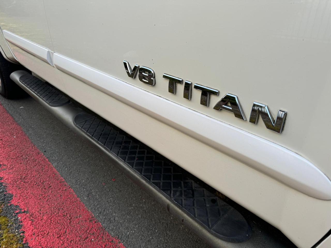 Nissan Titan LE Crew Cab 4WD SWB 2008