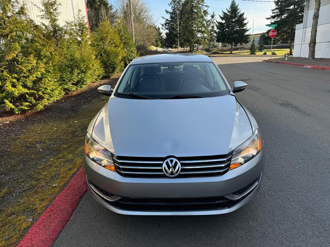 Volkswagen Passat 2.5L SE AT 2012