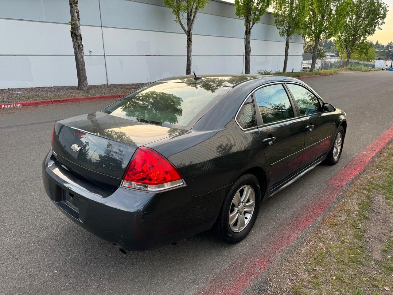 Chevrolet Impala LS (Fleet) 2012