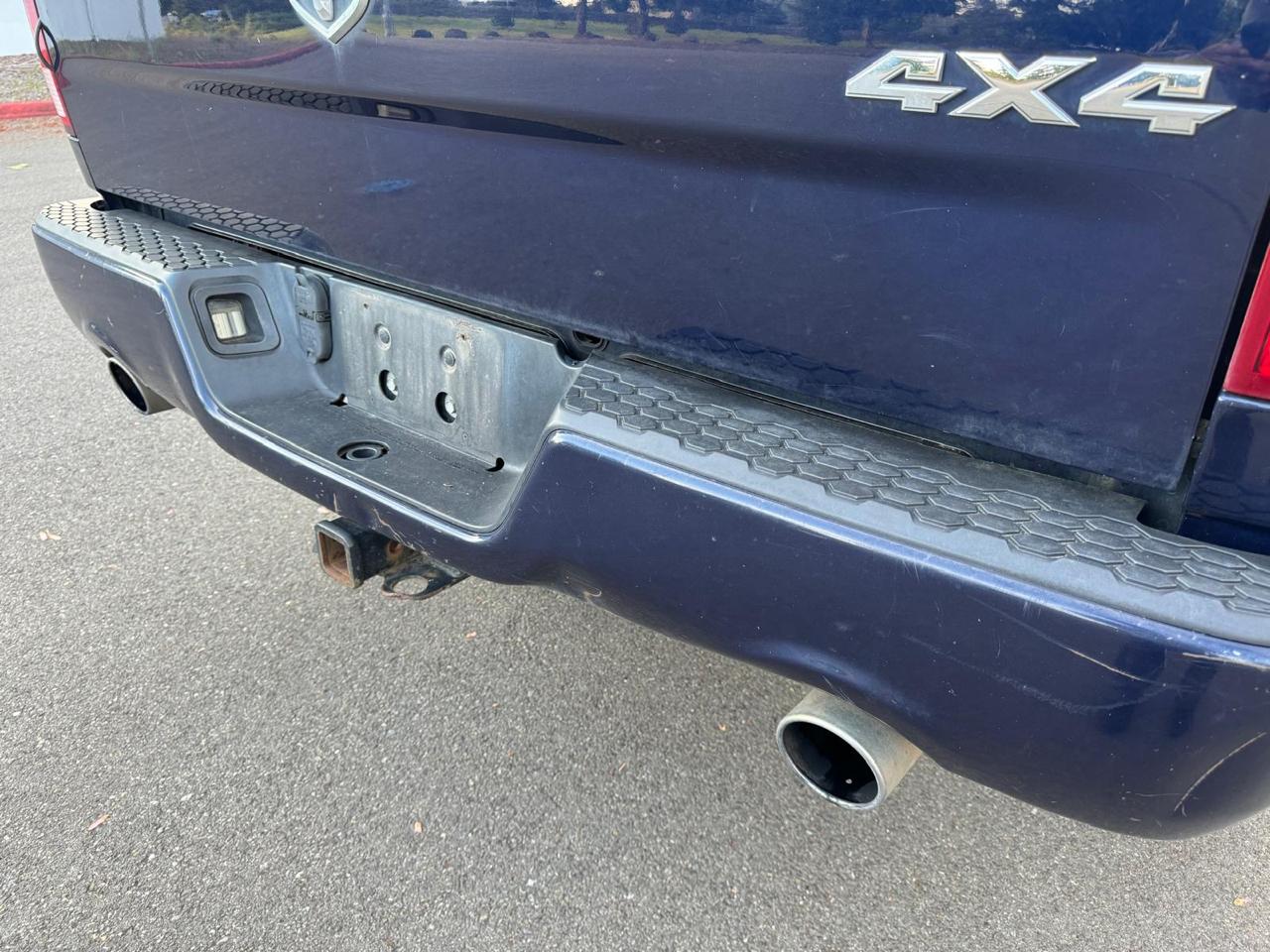 RAM 1500 4WD Reg Cab 120.5"  RAM 1500 Express 2012