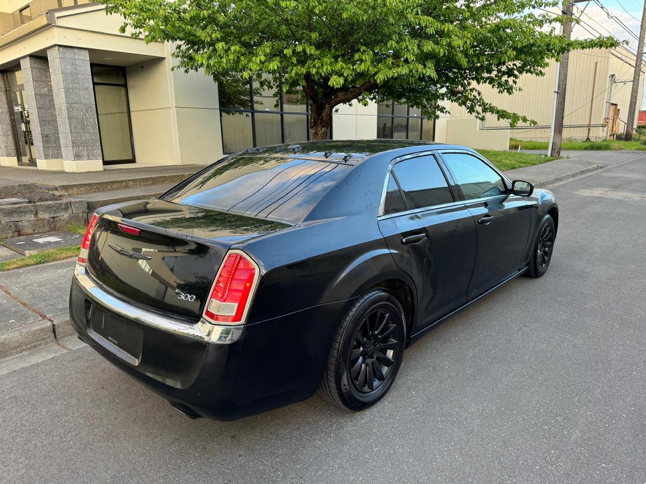 Chrysler 300 RWD 2013