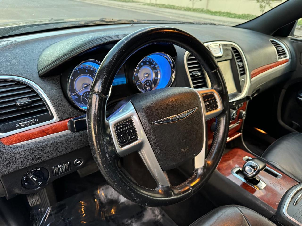 Chrysler 300 RWD 2013
