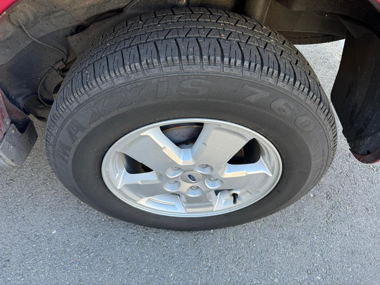 Ford Escape XLT 4WD V6 2008
