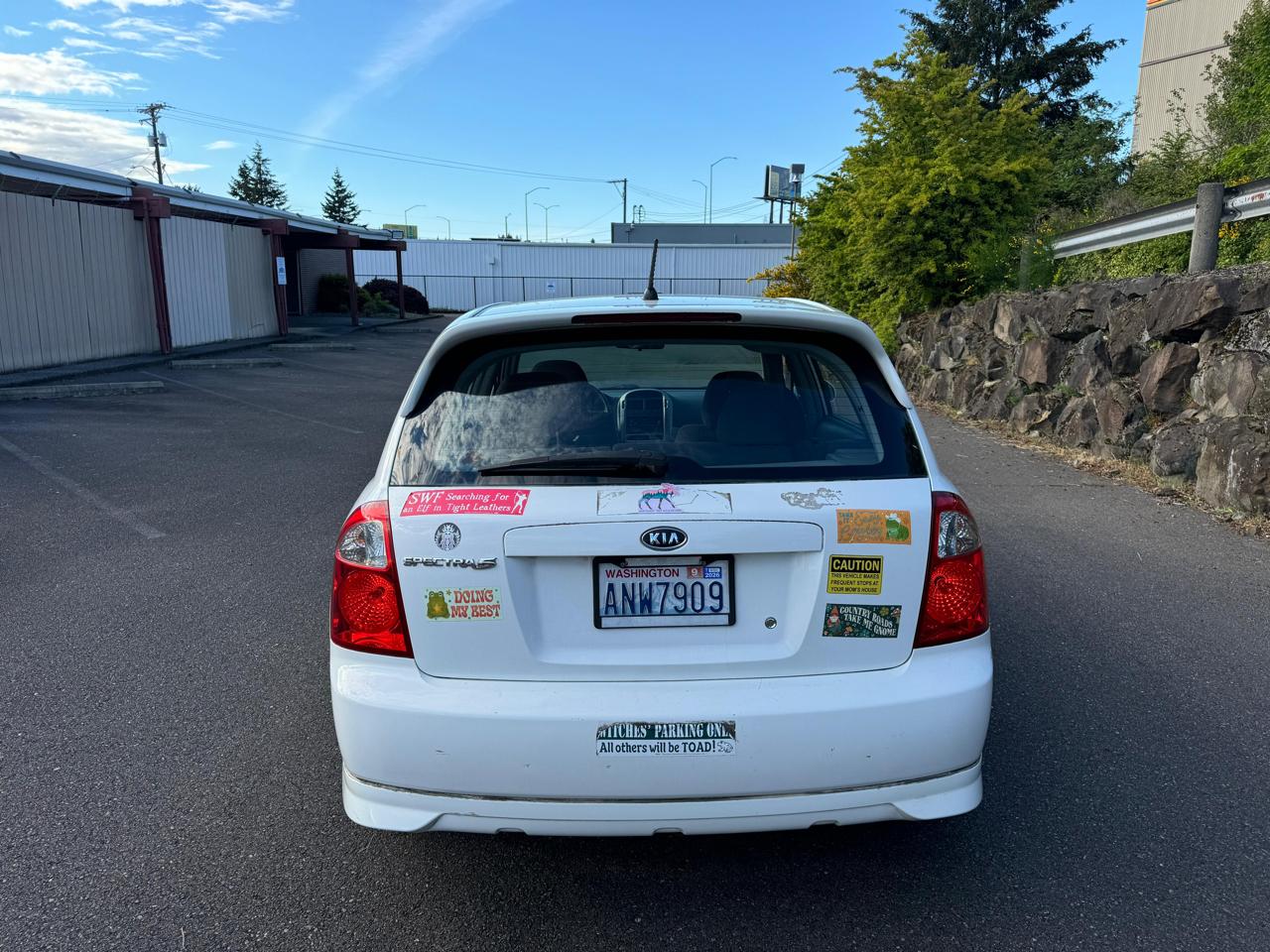 Kia Spectra5 Base 2006