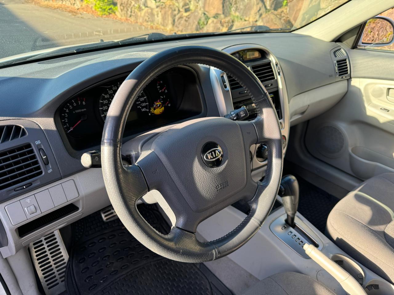 Kia Spectra5 Base 2006